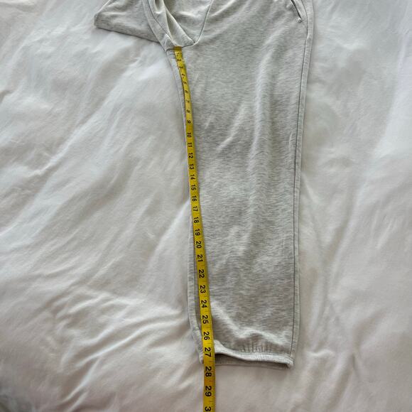 Barefoot Dreams Malibu NWT Butter Fleece Jogger Cream Sweatpants Loungewear - Picture 9 of 12
